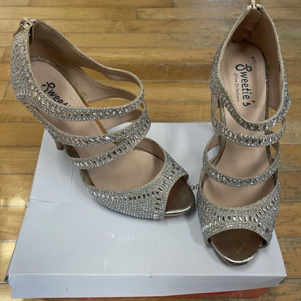 Silver/Gold Strappy Women's Heels Size 9